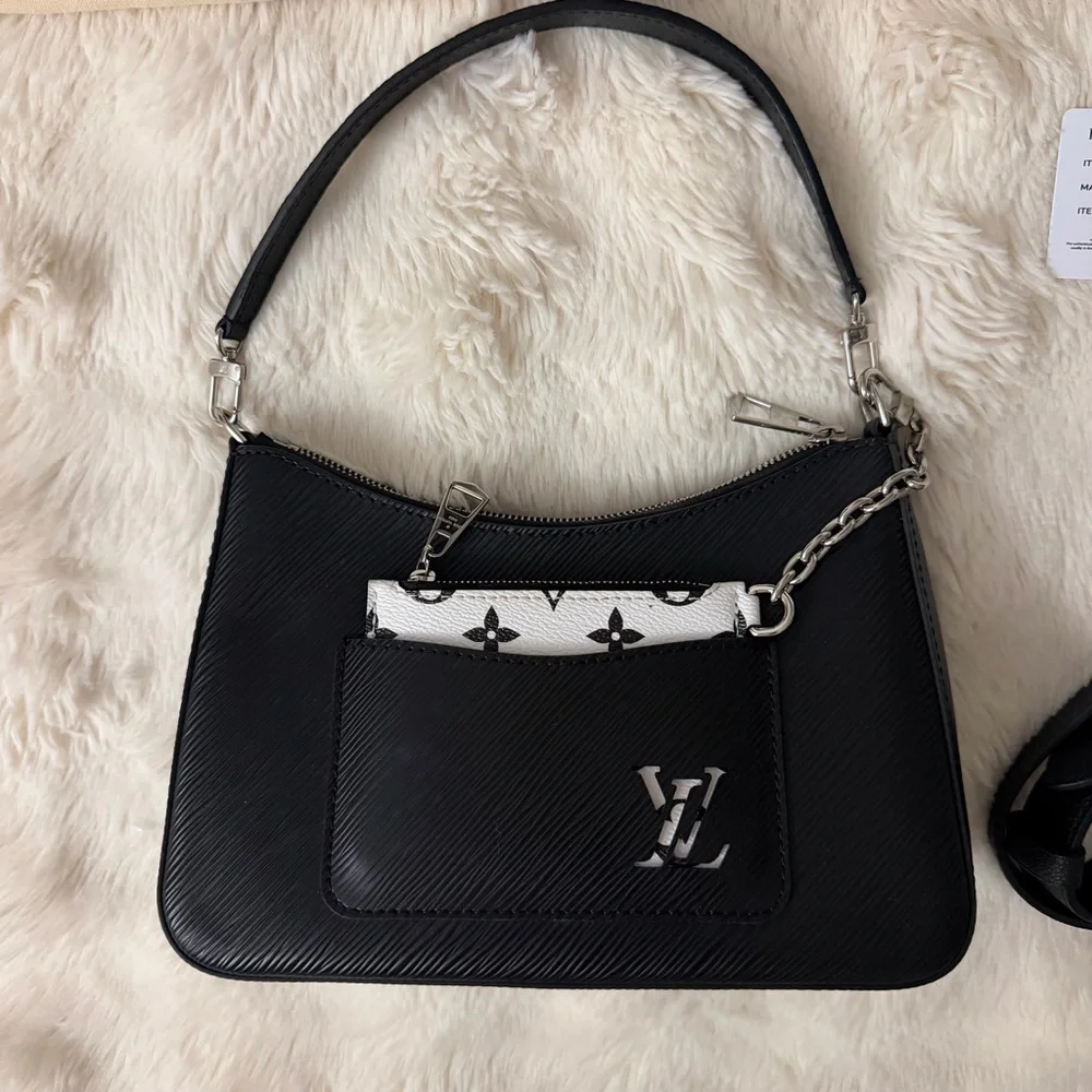 Louis Vuitton Black Marelle Shoulder Bag with Silver Hardware - Picture 4 of 8